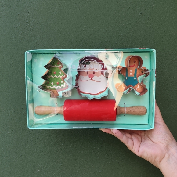 NEW!!! The Bakeshop Christmas Cookie Set - Picture 7 of 7